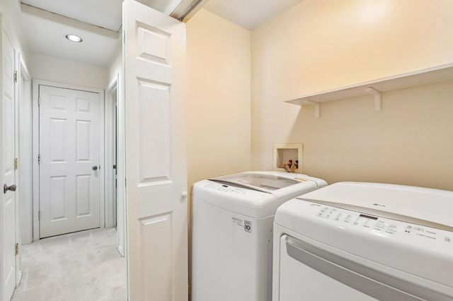 10819 Walker Dr, Grass Valley, CA 95945