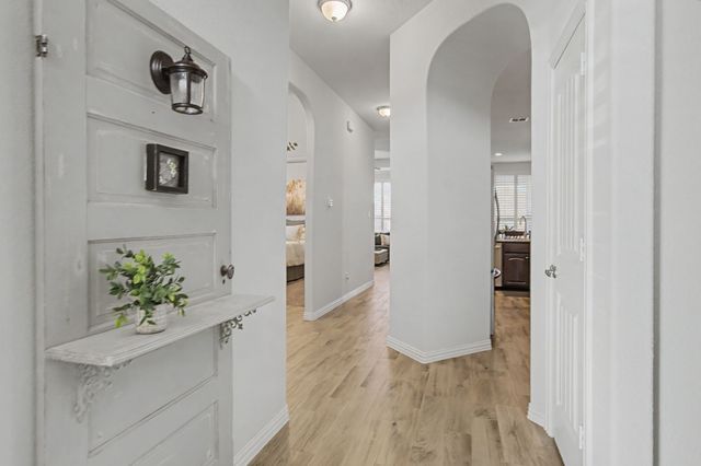 9913 Tule Lake Road, Fort Worth, TX 76177