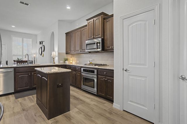 9913 Tule Lake Road, Fort Worth, TX 76177