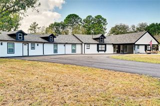6 Oak Hollow Circle, Cypress, TX 77429