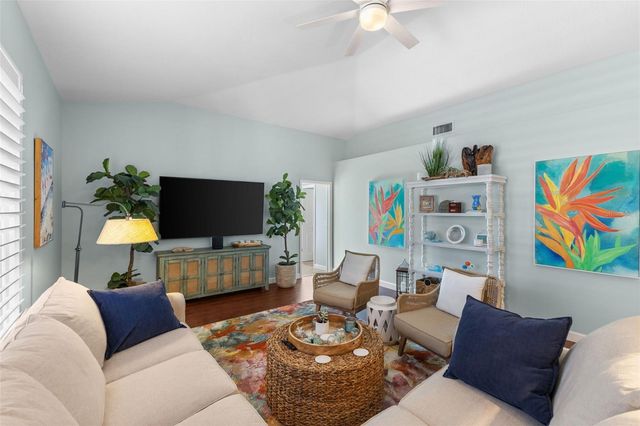 10509 WEYBRIDGE DRIVE, Tampa, FL 33626