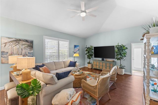 10509 WEYBRIDGE DRIVE, Tampa, FL 33626