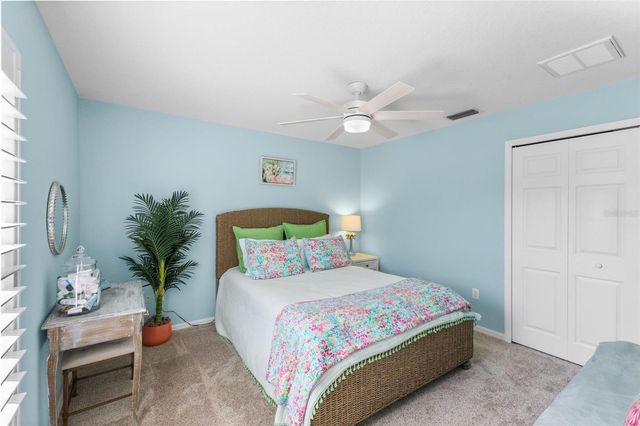 10509 WEYBRIDGE DRIVE, Tampa, FL 33626