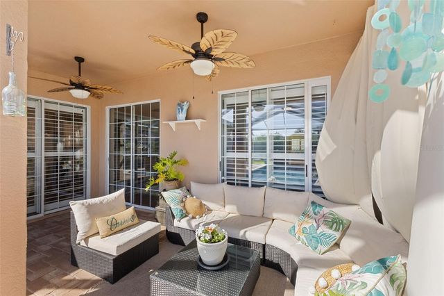 10509 WEYBRIDGE DRIVE, Tampa, FL 33626