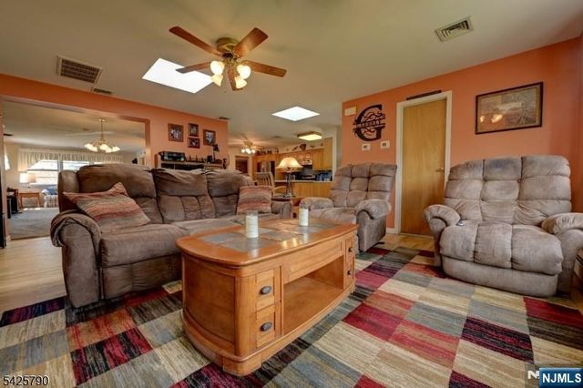 348 Boulevard, Pequannock Township, NJ 07444