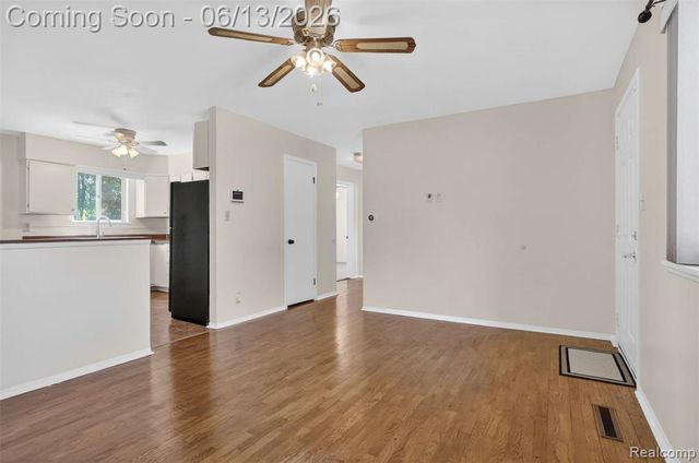 4141 Bristolwood Drive, Flint, MI 48507