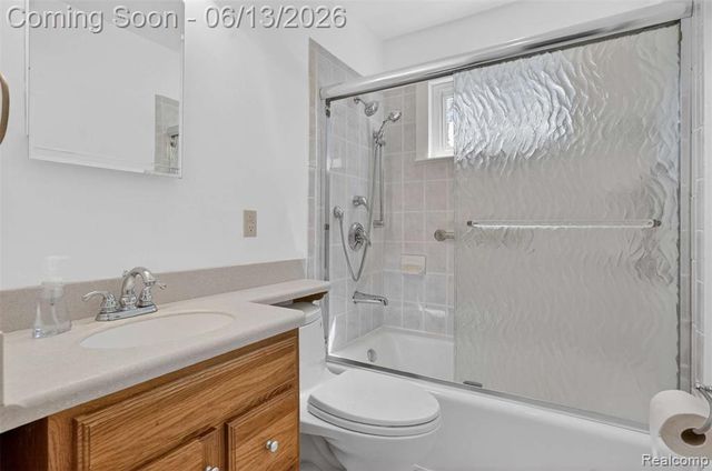 4141 Bristolwood Drive, Flint, MI 48507