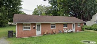 703 W HIGH Street, Carbondale, IL 62901