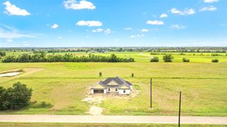 537 Chuckwagon Trail, Angleton, TX 77515