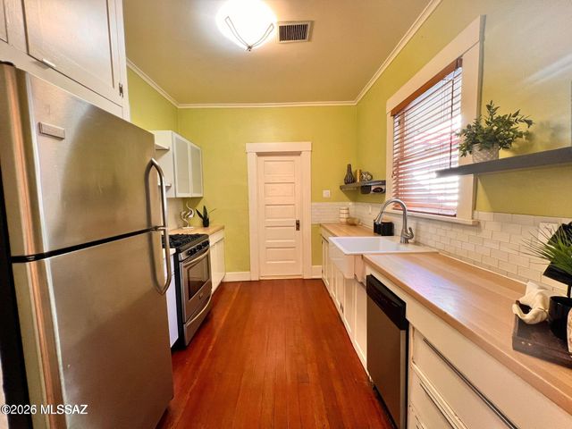 525 S 4Th Avenue, Tucson, AZ 85701