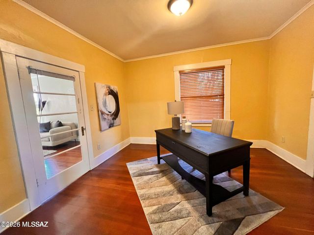 525 S 4Th Avenue, Tucson, AZ 85701
