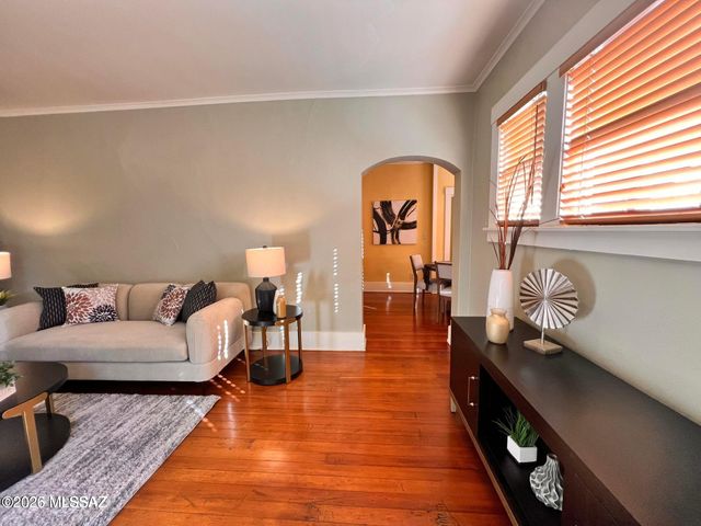 525 S 4Th Avenue, Tucson, AZ 85701