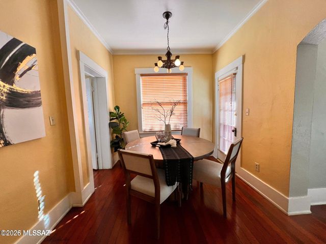 525 S 4Th Avenue, Tucson, AZ 85701