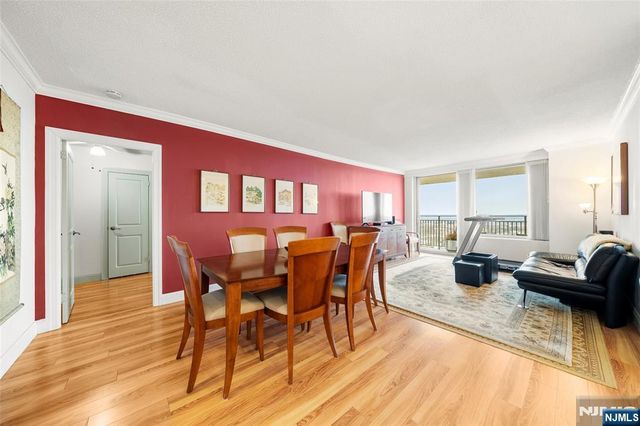 1530 Palisade Avenue 23E, Fort Lee, NJ 07024