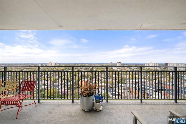 1530 Palisade Avenue 23E, Fort Lee, NJ 07024