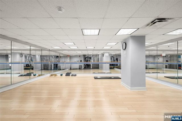 1530 Palisade Avenue 23E, Fort Lee, NJ 07024