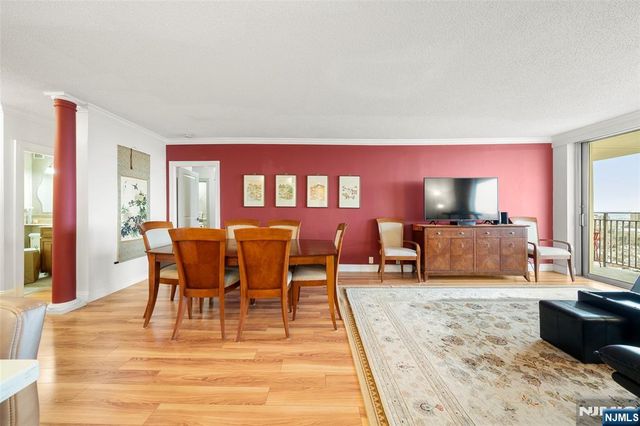 1530 Palisade Avenue 23E, Fort Lee, NJ 07024