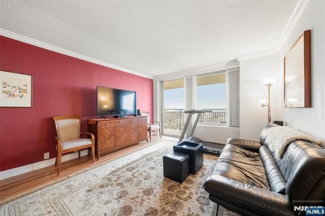 1530 Palisade Avenue 23E, Fort Lee, NJ 07024