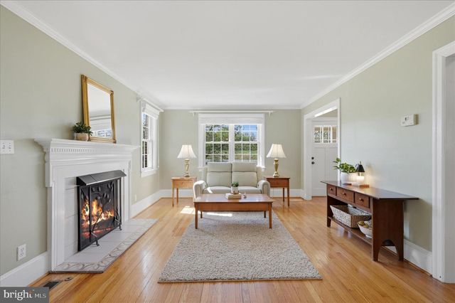 11590 S HARRY BYRD HWY, Berryville, VA 22611