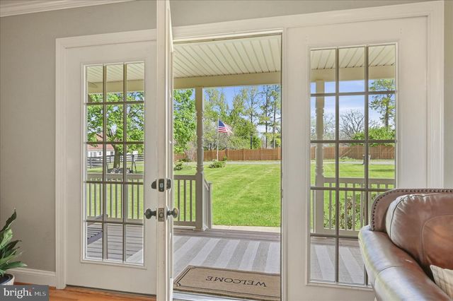 11590 S HARRY BYRD HWY, Berryville, VA 22611