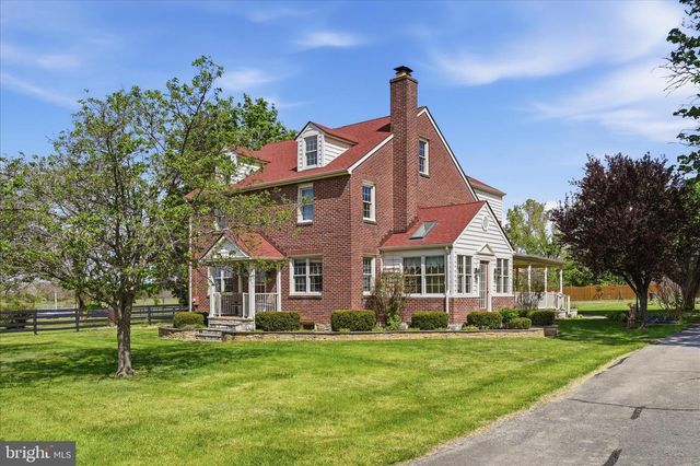 11590 S HARRY BYRD HWY, Berryville, VA 22611