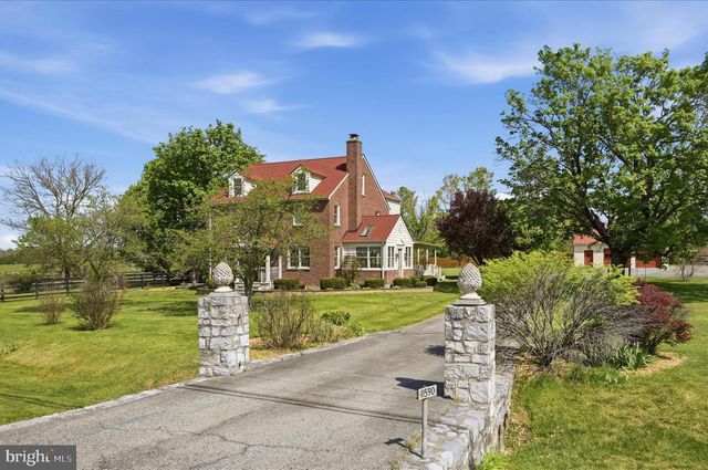 11590 S HARRY BYRD HWY, Berryville, VA 22611