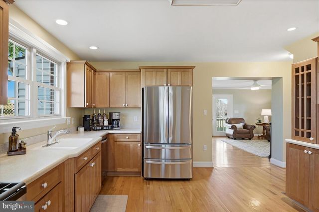 11590 S HARRY BYRD HWY, Berryville, VA 22611