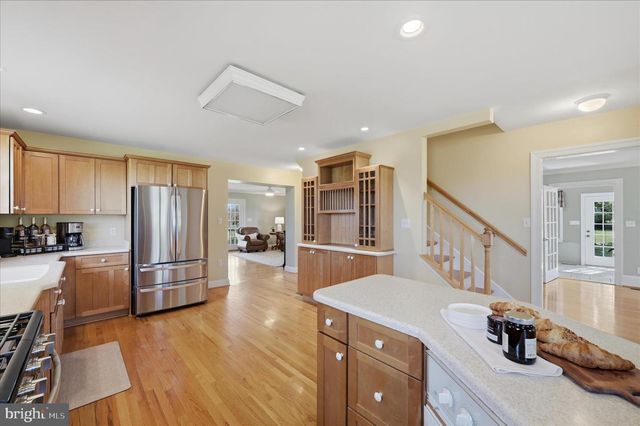 11590 S HARRY BYRD HWY, Berryville, VA 22611