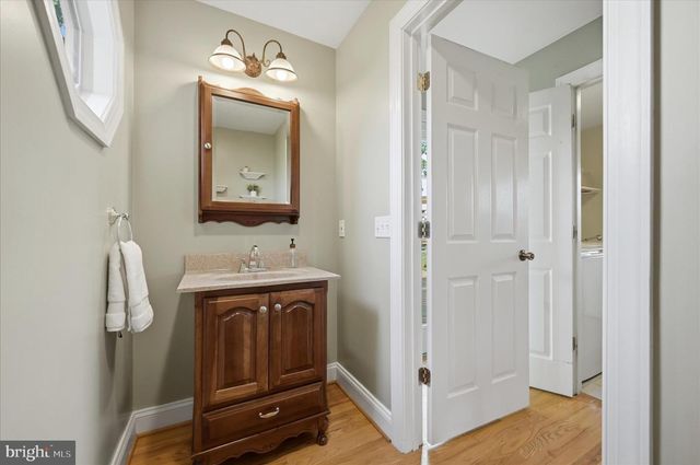 11590 S HARRY BYRD HWY, Berryville, VA 22611