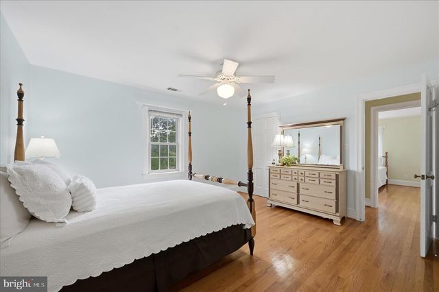 11590 S HARRY BYRD HWY, Berryville, VA 22611