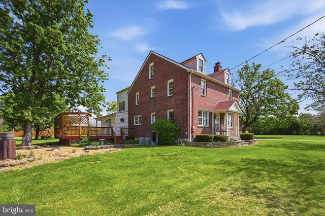 11590 S HARRY BYRD HWY, Berryville, VA 22611