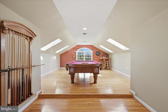 11590 S HARRY BYRD HWY, Berryville, VA 22611