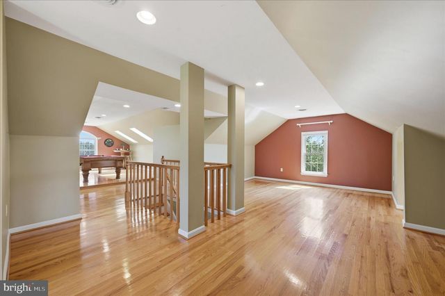 11590 S HARRY BYRD HWY, Berryville, VA 22611