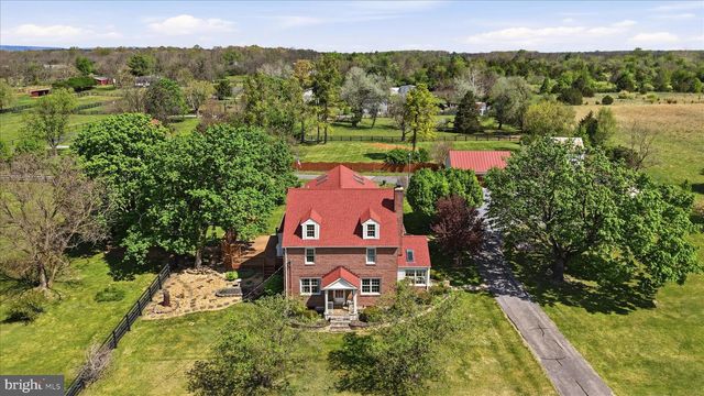 11590 S HARRY BYRD HWY, Berryville, VA 22611