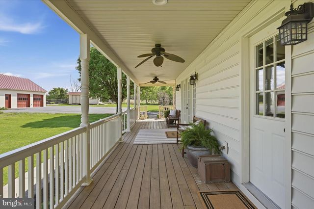 11590 S HARRY BYRD HWY, Berryville, VA 22611