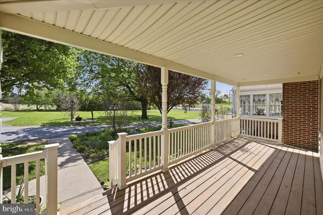 11590 S HARRY BYRD HWY, Berryville, VA 22611