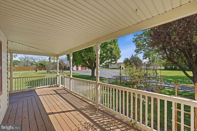 11590 S HARRY BYRD HWY, Berryville, VA 22611