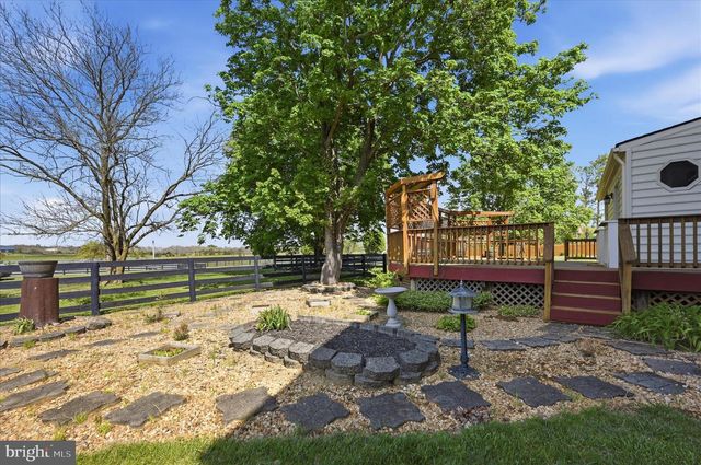 11590 S HARRY BYRD HWY, Berryville, VA 22611