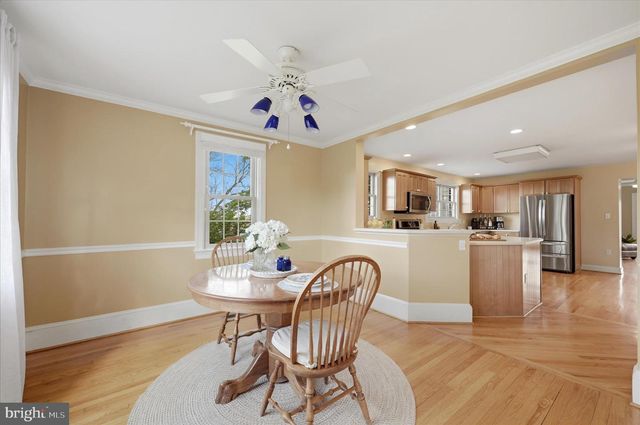 11590 S HARRY BYRD HWY, Berryville, VA 22611