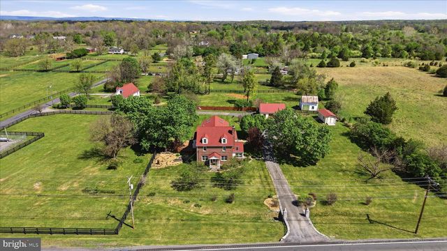 11590 S HARRY BYRD HWY, Berryville, VA 22611