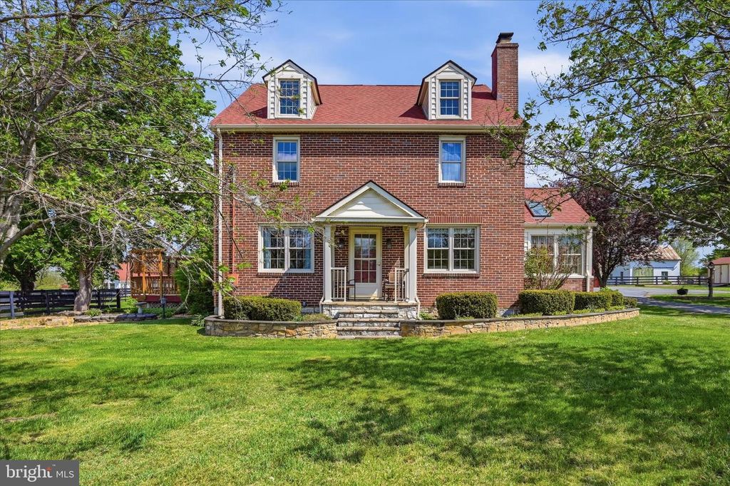 11590 S HARRY BYRD HWY, Berryville, VA 22611