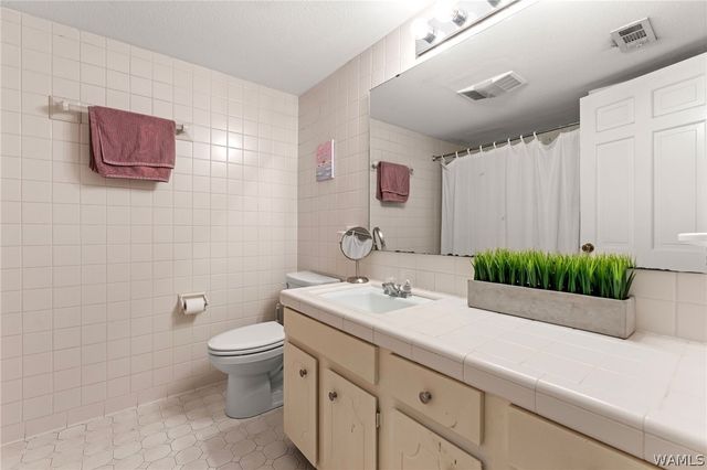 1745 JACK WARNER PKWY C23, Tuscaloosa, AL 35401