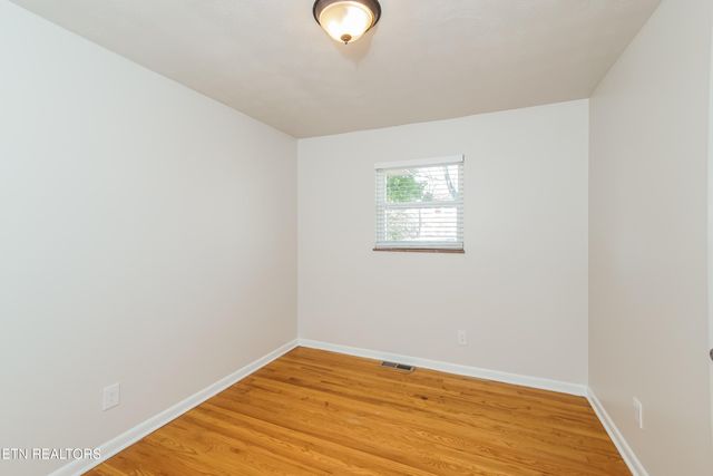 612 W Ridgecrest Drive, Kingston, TN 37763