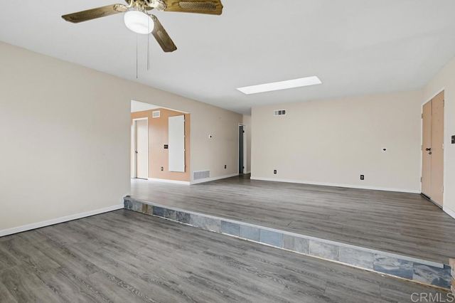 8549 De Vos Drive, Santee, CA 92071