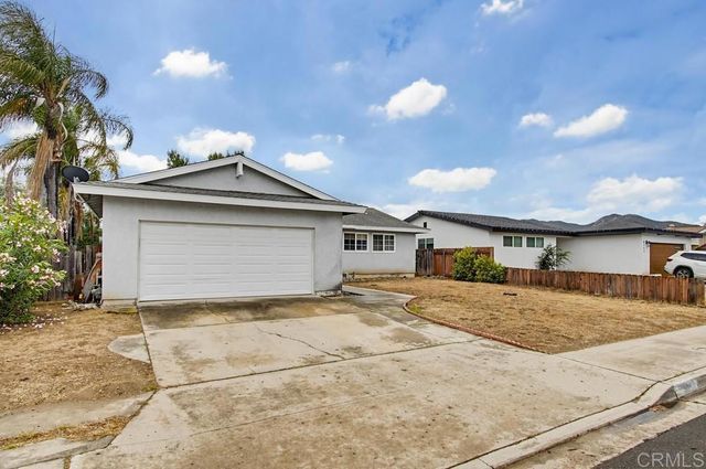 8549 De Vos Drive, Santee, CA 92071