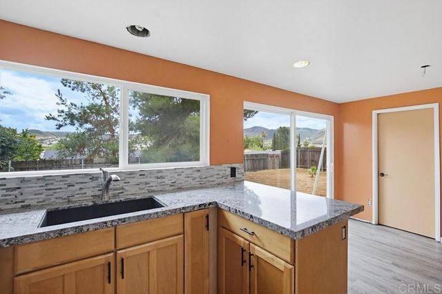 8549 De Vos Drive, Santee, CA 92071