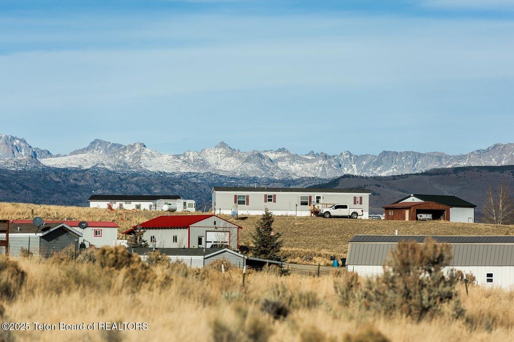 158 MEADOW LARK Lane, Boulder, WY 82923 photo 11