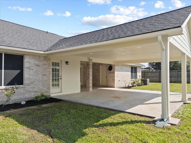 3337 Bridgette Lane, Mont Belvieu, TX 77523