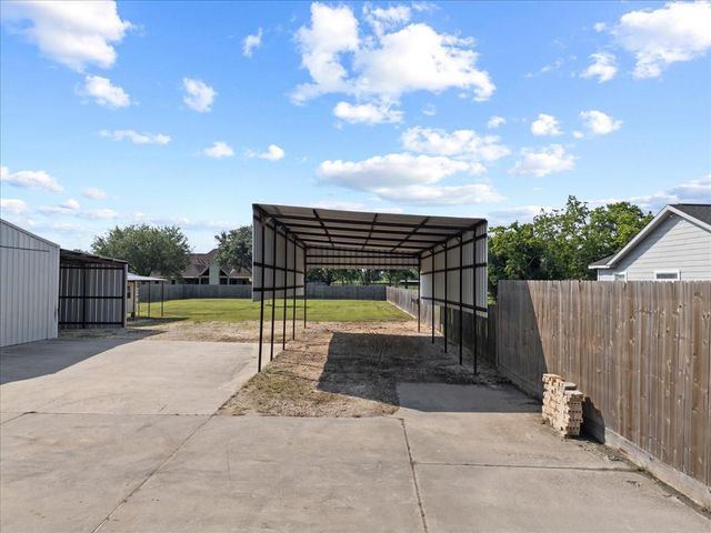 3337 Bridgette Lane, Mont Belvieu, TX 77523