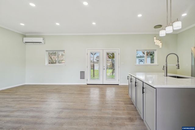 758 Browning Av S, Salem, OR 97302